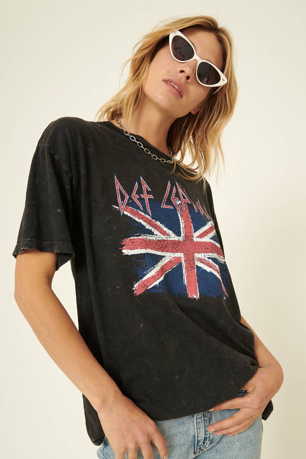 Def Leppard UK Flag Distressed Graphic Tee
